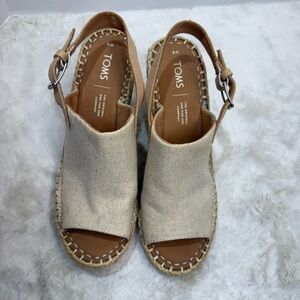 TOMS Women's Tan Sandals